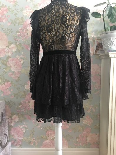 Zara lace mini dress, new, size S