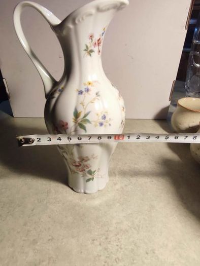 Lovely Vase Royal Porzellan Bavaria K P M Germany Handarbeit.