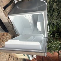 Mini fridge