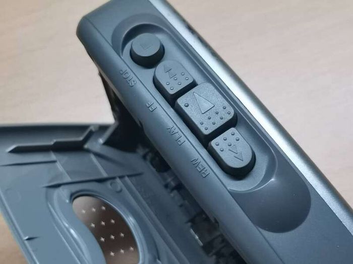 SONY WM-FX271 Walkman Cassette Player