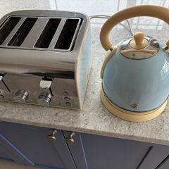 Toaster & Kettle