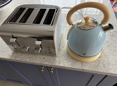 Toaster & Kettle