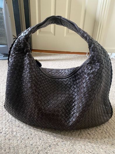 bottega veneta leather hobo bag