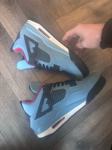 Jorden 4s x travois Scott