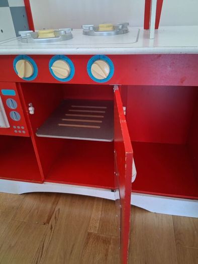 Toy Kitchen