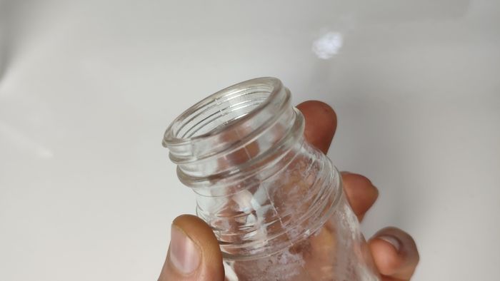 335 - Set of 2 Vintage Clear Glass Collectible Decorative Jars