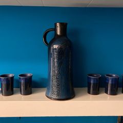 Jug and 6 cups