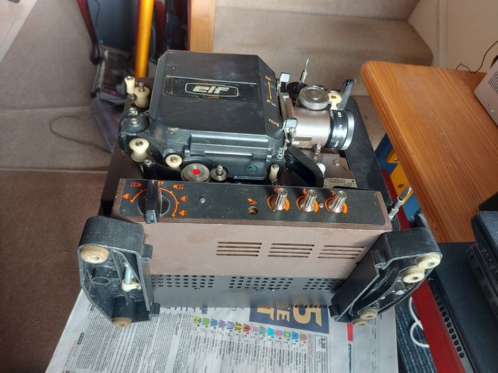 Vintage Eiki Elf NT-1 16mm Sound Film Projector Working Motor Lamp Kowa 11.250mm Lens, in very good condition, not tested