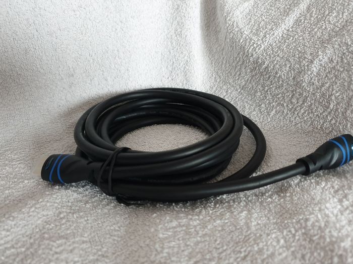 4 HDMI Leads Cables Various Sizes and Prices Great Condition Check Details for Options