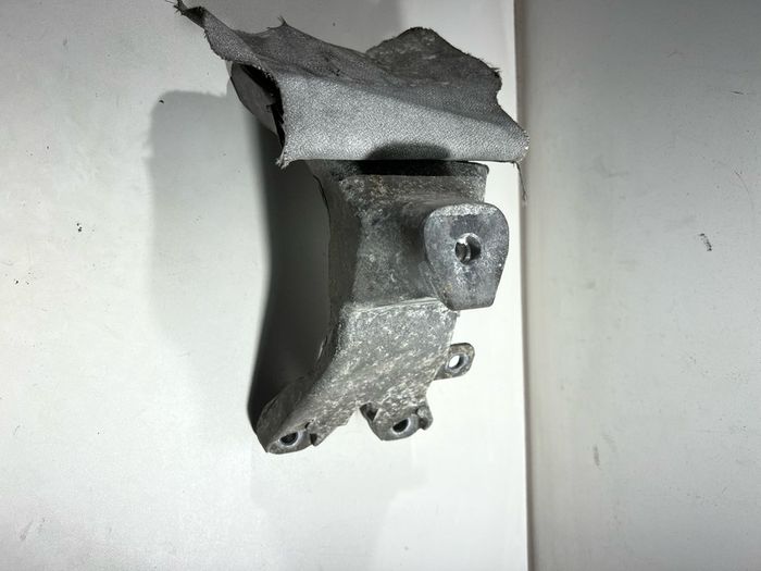 Audi A6 Engine Mount Bracket Right 8k0199308be 2.0 Diesel C7 2012 A3l2b214g