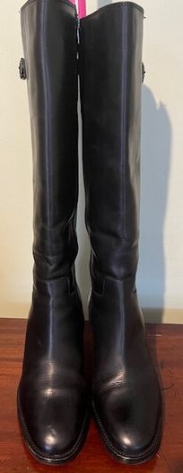 Clarks Black Leather Boots Knee High.  Ladies Size Uk 6.5  / Eu 40  In excellent lightly used Condition.