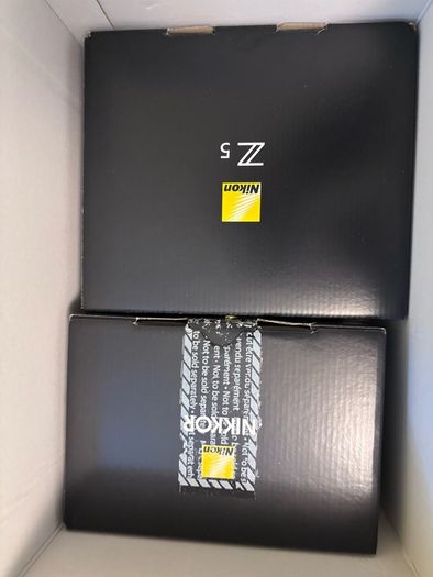 Mirrorless camera Nikon Z5 + NIKKOR Z 24-70mm f/4 S lens