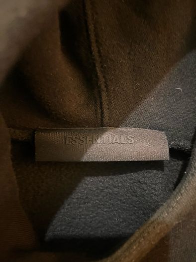 Essentials fear of god hoodie (real)