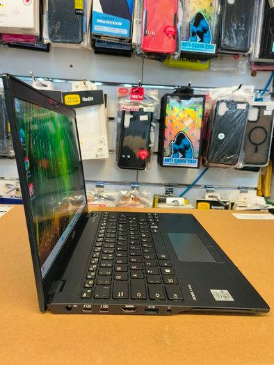 Fujitsu LifeBook 13.3" Laptop U9310 Intel i7 vPRO 10th Gen 16GB RAM 256GB SSD Windows 11