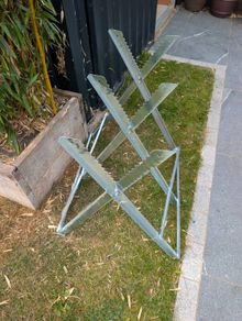 Log Holder & Cutter