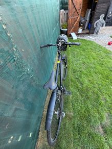 Lapierre Cross 200 hybrid bike