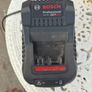 bosch professional 18v 8A charger Image 2