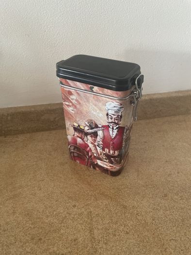 French coffee / tea tin