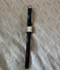 Casio LTP-V007L "Tank" watch
