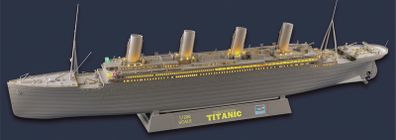 Trumpeter 1/200 Titanic Model Kit