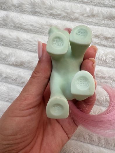 My Little Pony Baby Cuddles G1 1986 Beddy Bye Eye MLP Dirty approx. 7.5 cm. Used sometimes left eye opens only to the middle Please see photos
