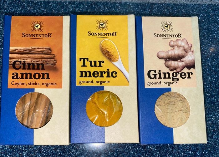 Turmeric ginger Ceylon cinnamon organic powder superfood set