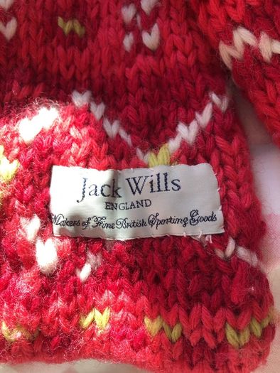 Jack Willis winter wooden scarf