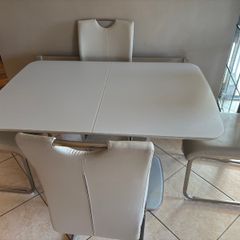Modern White Extending Dining Table & 4 Faux Leather Chairs