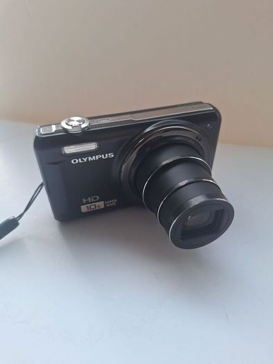 Olympus D-720 Digital Camera Boxed