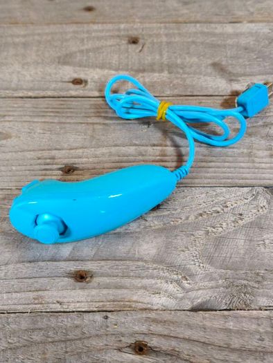 nintendo wii limited edition blue with sport resort
