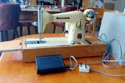 1940s/50s New Home sewing machine in working condition