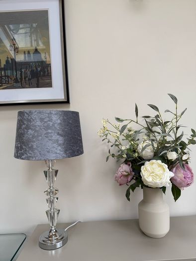 Table lamp