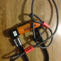 Kryptonite Evolution Series 4 LS U-Lock + KryptoFlex Cable & Frame Mount (