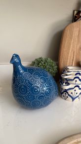 Blue porcelain pea hen