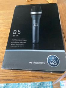 Akg D5