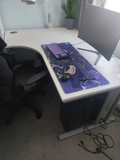 office/computer desk