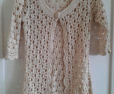 Principles Cotton short sleeve top in excellent condition with no issues size small but see last two photos for exact measurements FREE STANDARD POSTAGE INCLUDED