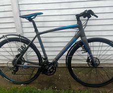 PRICE DROP ALERT Merida Speeder 200 Bicycle - Size S/M - Great Cond