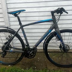 PRICE DROP ALERT Merida Speeder 200 Bicycle - Size S/M - Great Cond