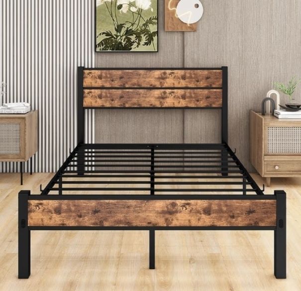 Double Bed Frame with Wooden Headboard and Footboard, Metal Wooden Bed Frame 4ft6 Under Bed Storage, No Box Spring Needed, Enhanced Support Noise Free (Black+Brown Oak
