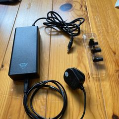 Trust GTX 180w universal laptop charger