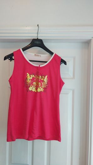 Salony Sports wear