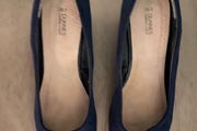 Size 5 dark blue women's high heels
