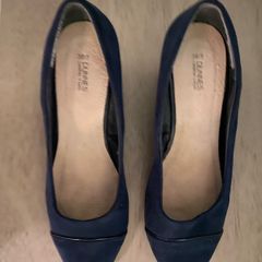 Size 5 dark blue women's high heels