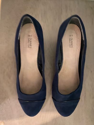 Size 5 dark blue women's high heels
