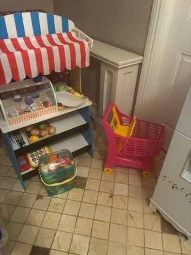 Kids Wooden Play Kitchen & Market Stall Bundle