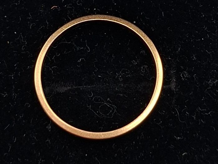 22 ct yellow gold ring size P