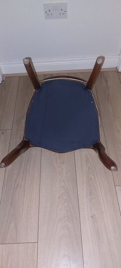 Victorian Walnut Ballon-Back Chair