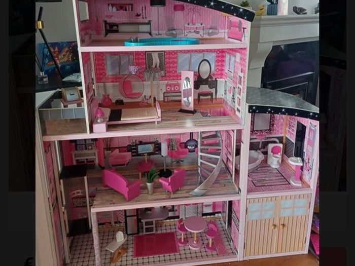 Doll House