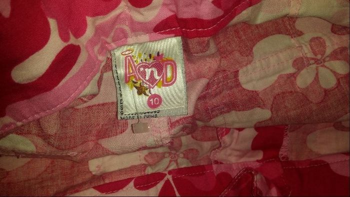 A'nD pink 3/4 lenght girls pants age 10 height 140cm Postage included